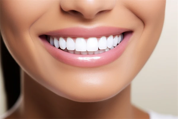 珠海牙科医院排名前十，哪家更值得信赖？珠海仁爱口腔门诊部种植牙项目杰出品质解析