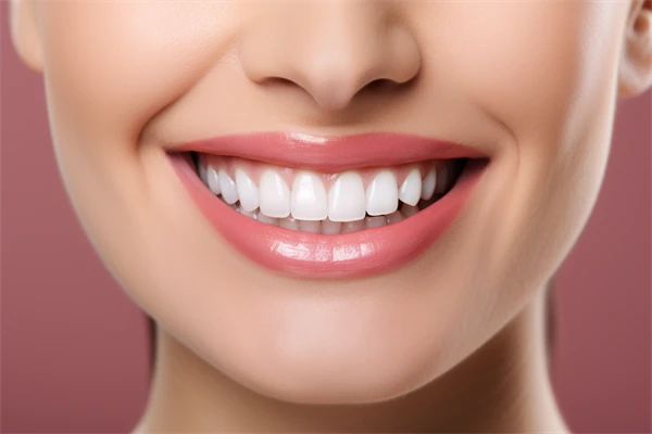 成都新都华圣艺口腔医院种植牙价格透明，亲身体验分享，值得一试！