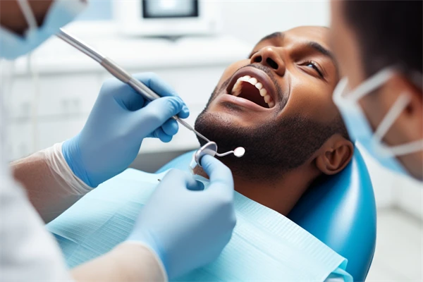 2025年上海摩尔星松口腔医院上班时间及种植牙价格揭秘，真实评价等你来看！